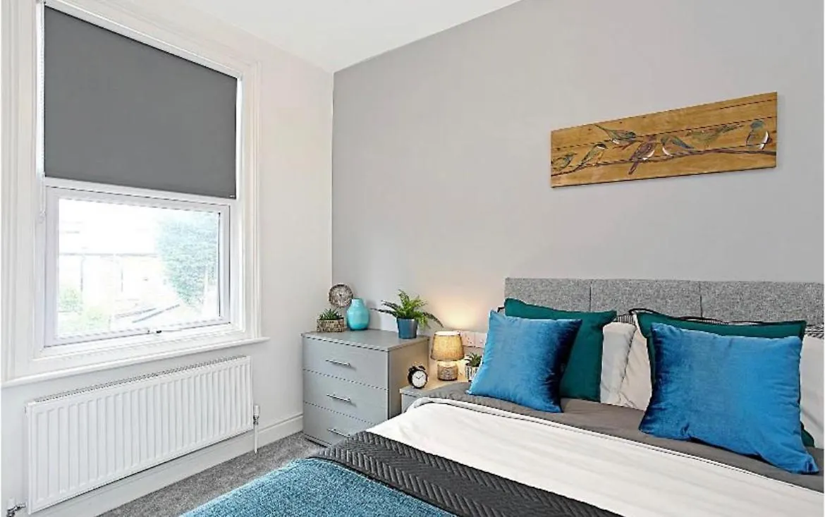 Cammell Staycation- Corporate & Executive Stays 0*, Sheffield