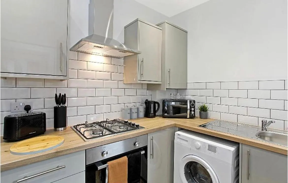 Cammell Staycation- Corporate & Executive Stays 0*, Sheffield