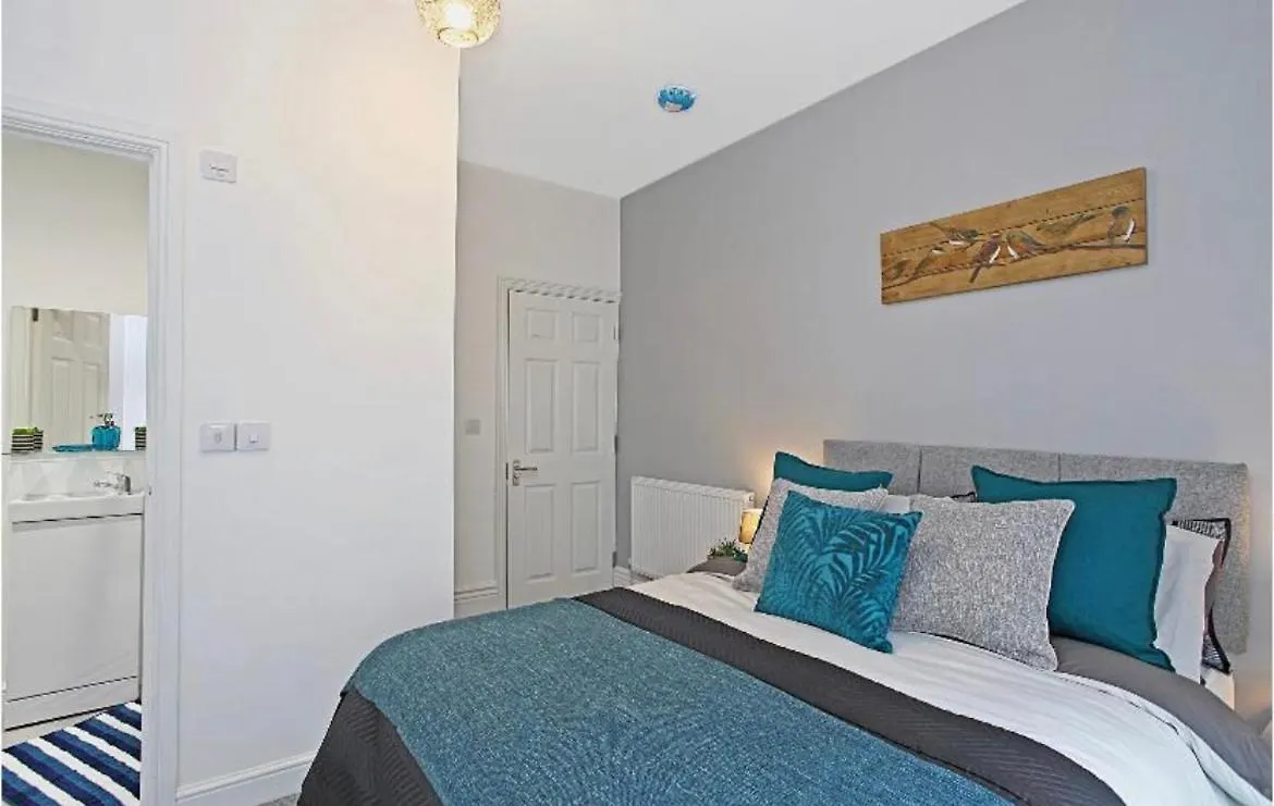 Cammell Staycation- Corporate & Executive Stays Guest house